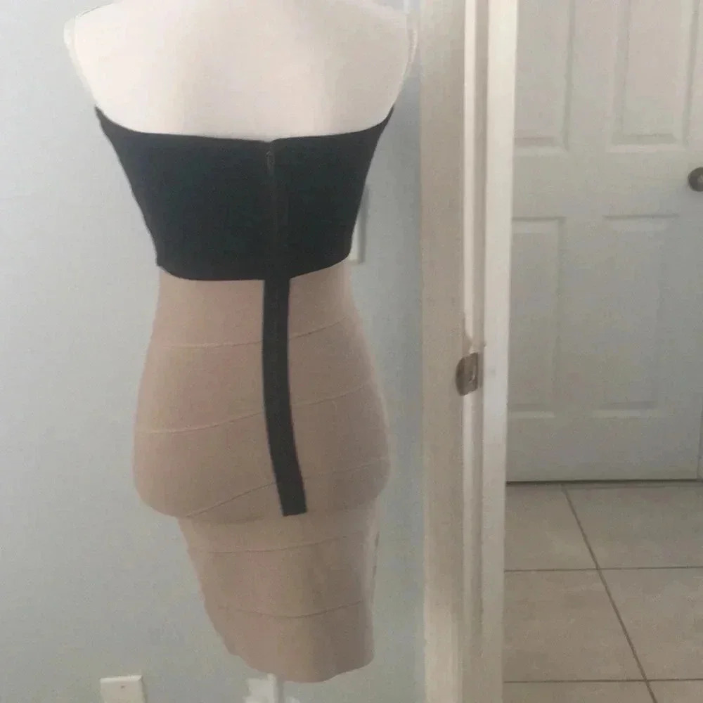 NWOT BCBG Maxzaria Bandage Dress Small - Picture 7 of 8